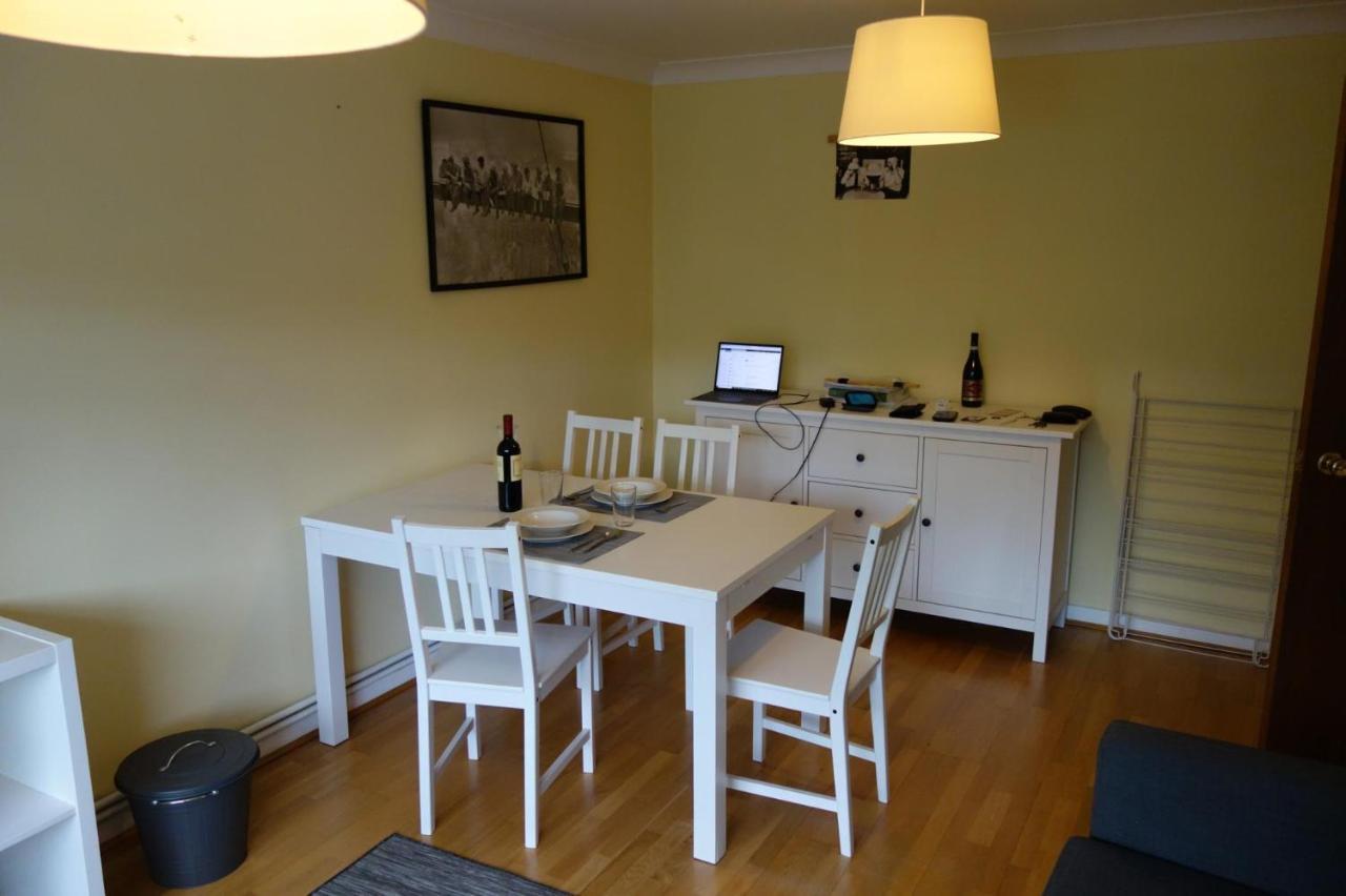 New Cosy 2 Bedroom Flat - Englefield Englefield Green