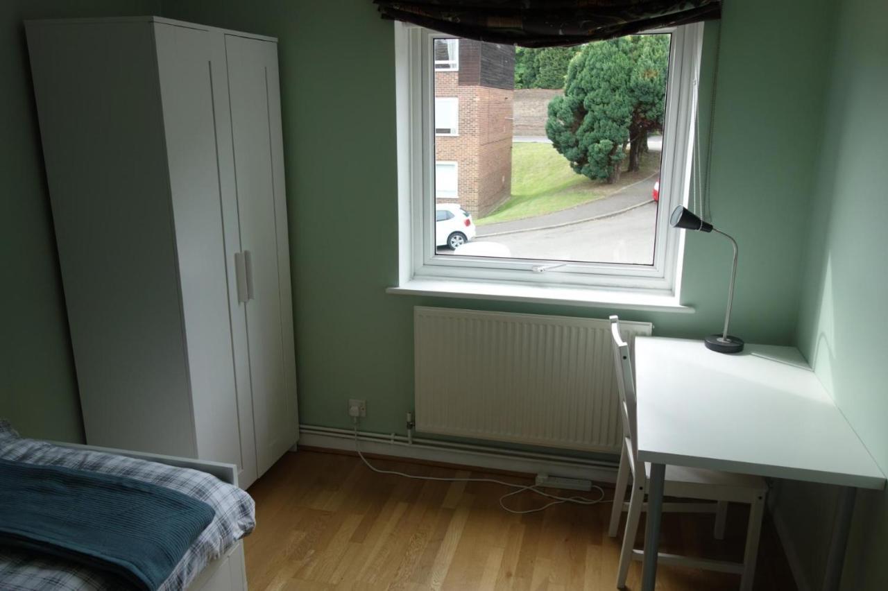 Apartment New Cosy 2 Bedroom Flat - Englefield