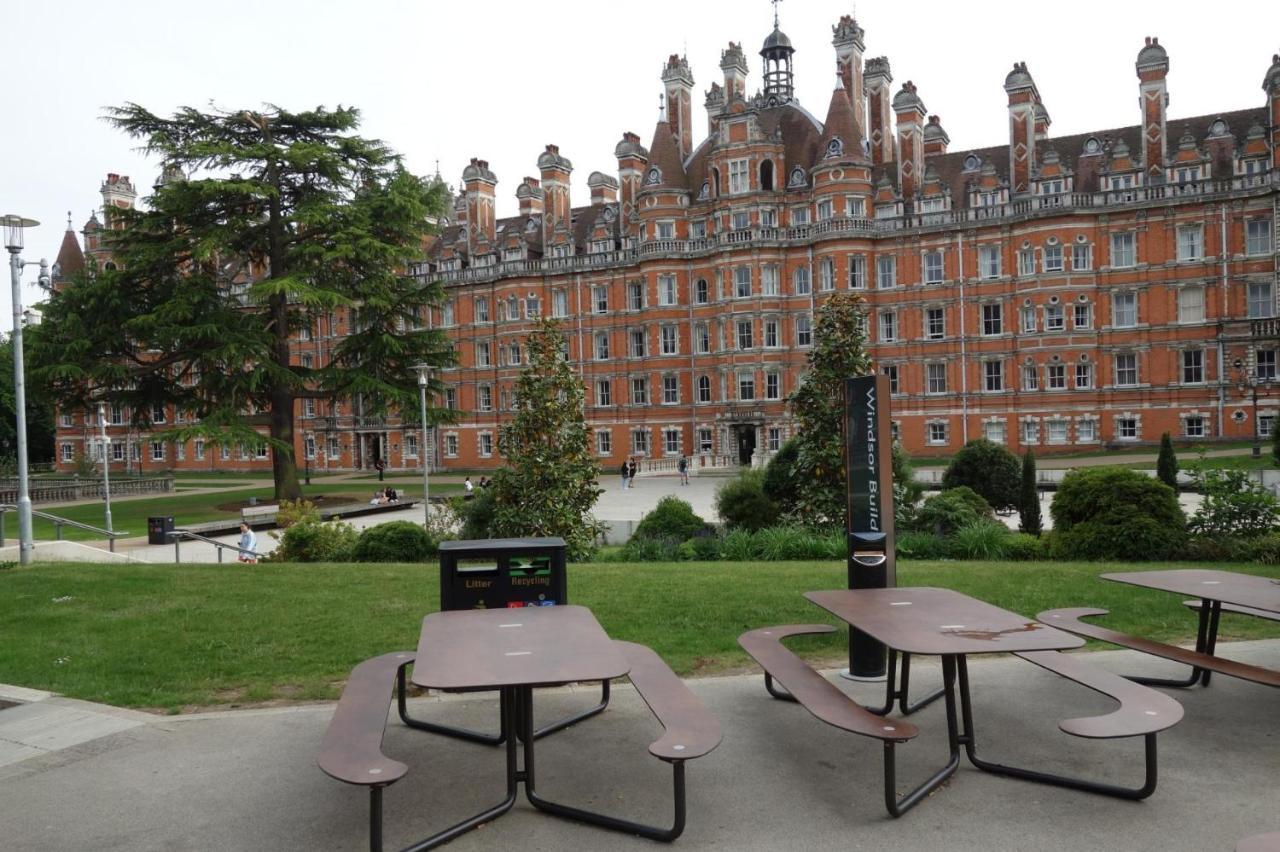 New Cosy 2 Bedroom Flat - Englefield Apartment